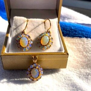 Antique fire opal earrings and pendant with chain 24 kt gold